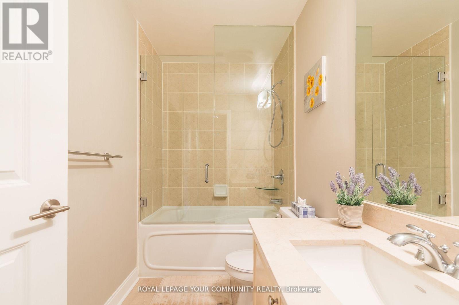 1801 - 18 Yorkville Avenue, Toronto, Ontario  M4W 3Y8 - Photo 14 - C14004170