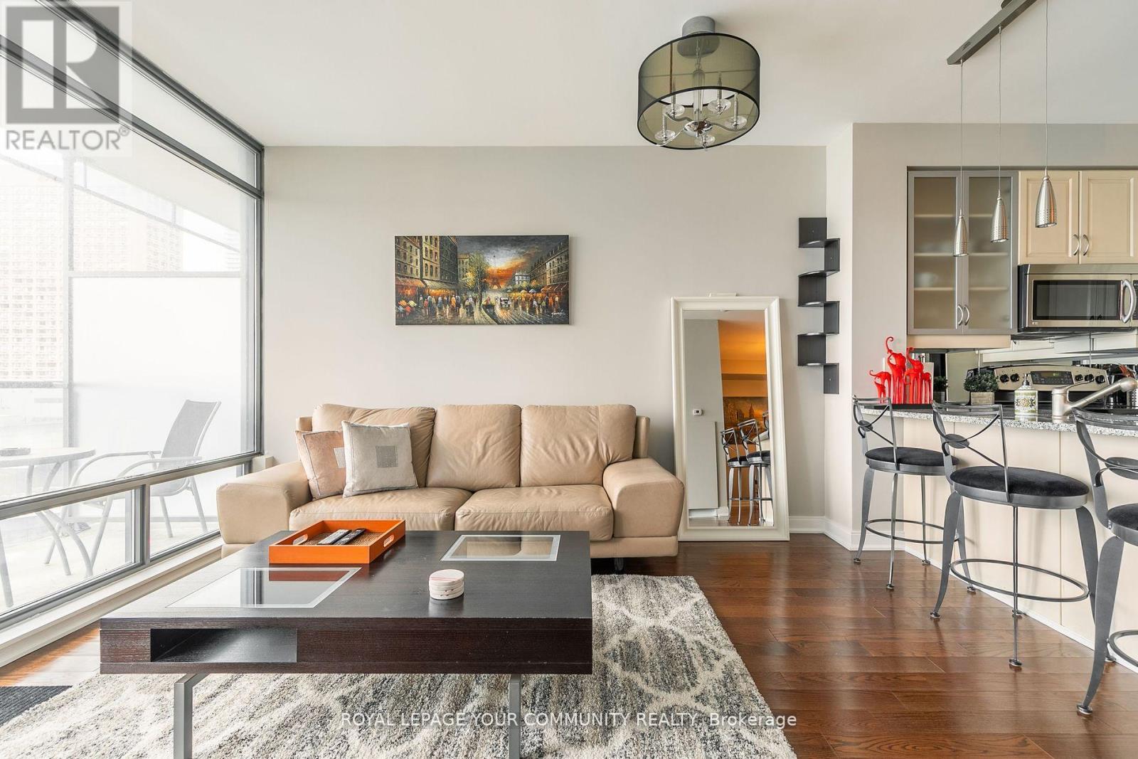 1801 - 18 Yorkville Avenue, Toronto, Ontario  M4W 3Y8 - Photo 7 - C14004170