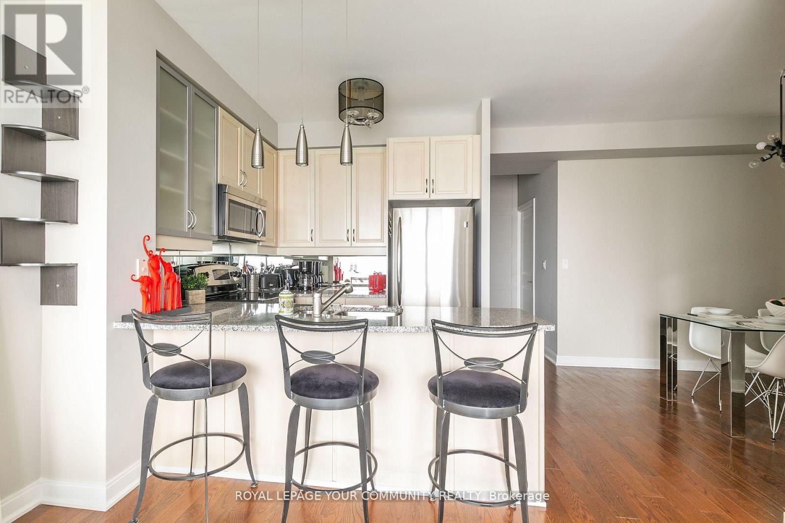 1801 - 18 Yorkville Avenue, Toronto, Ontario  M4W 3Y8 - Photo 9 - C14004170