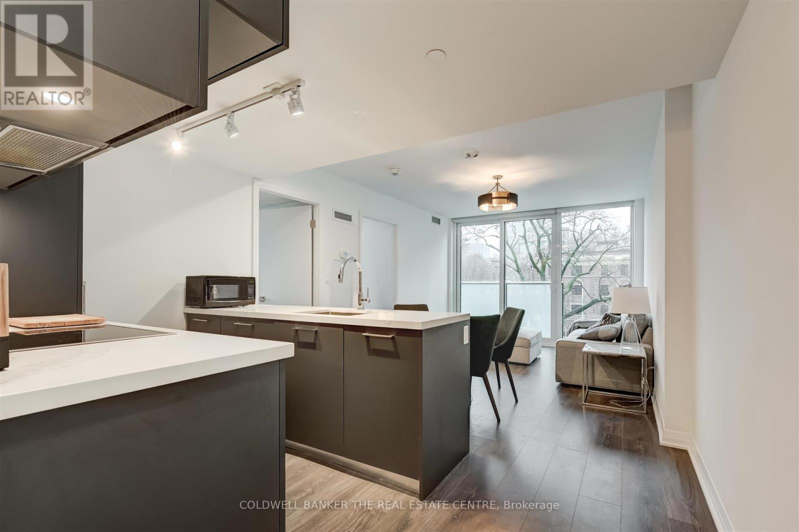 304 - 99 Foxbar Road, Toronto, Ontario  M4V 0B2 - Photo 4 - C14004192