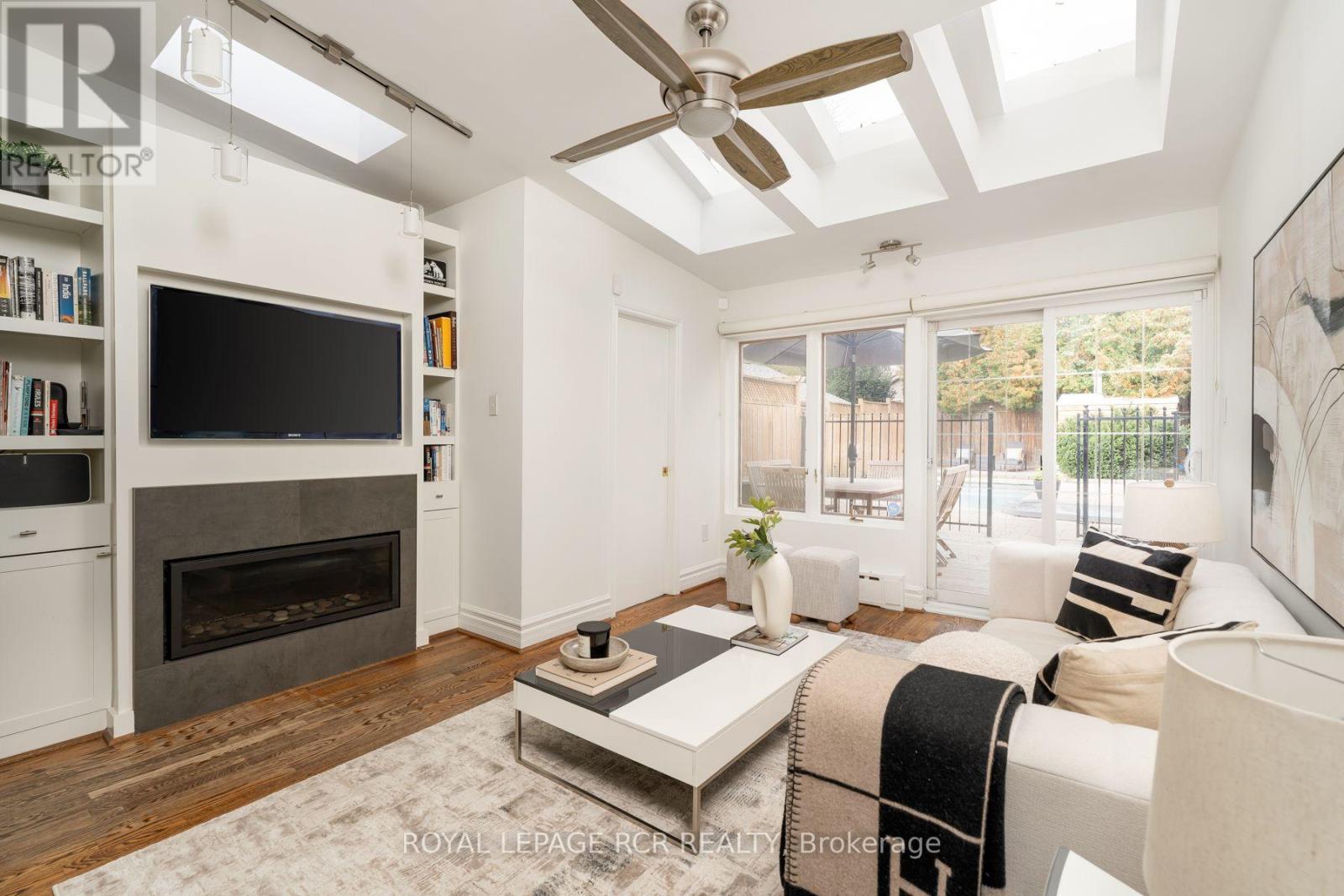 214 Briar Hill Avenue, Toronto, Ontario  M4R 1J2 - Photo 8 - C14004288