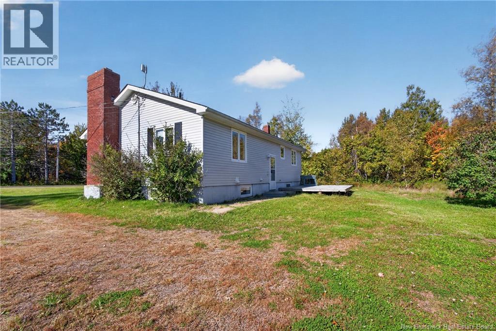 136 Acadie Street, Bouctouche, New Brunswick  E4S 2T4 - Photo 4 - NB149412