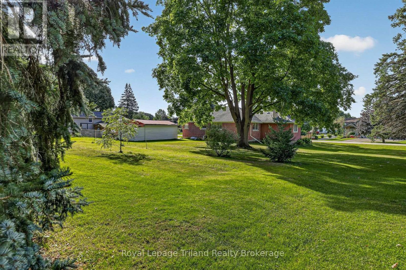 30 Young Street, East Zorra-Tavistock, Ontario  N0J 1M0 - Photo 12 - X14004234
