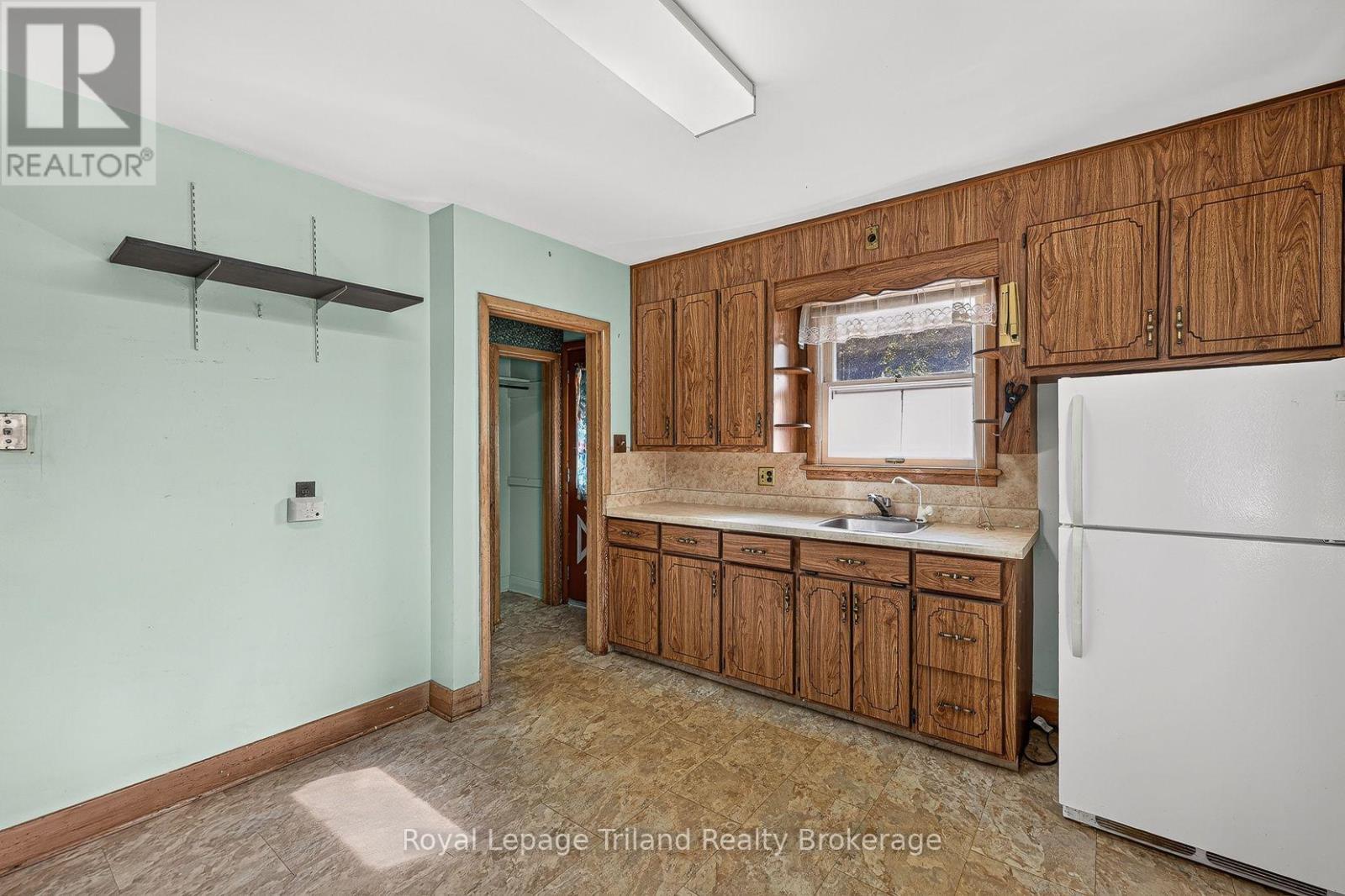 30 Young Street, East Zorra-Tavistock, Ontario  N0J 1M0 - Photo 20 - X14004234