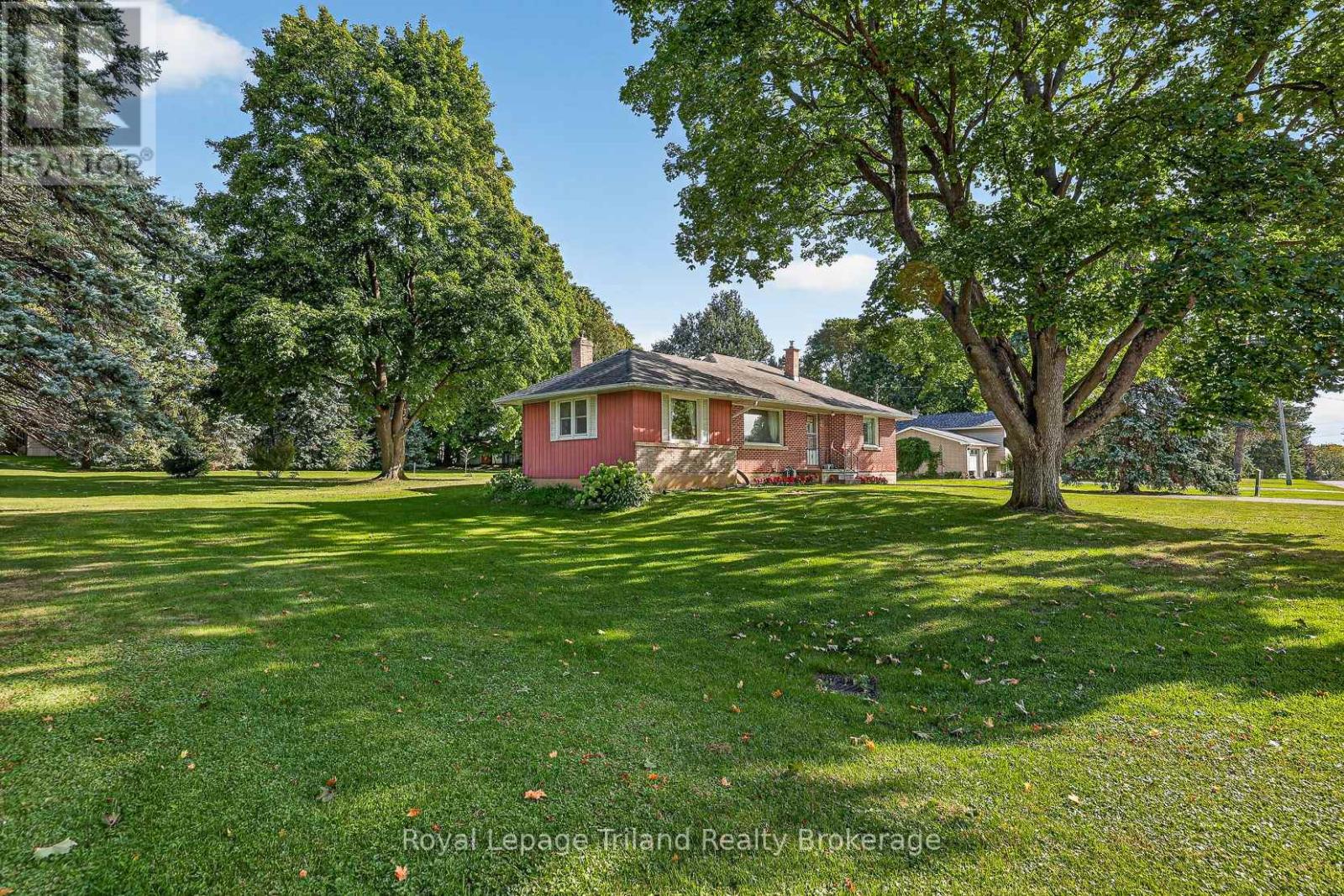 30 Young Street, East Zorra-Tavistock, Ontario  N0J 1M0 - Photo 5 - X14004234