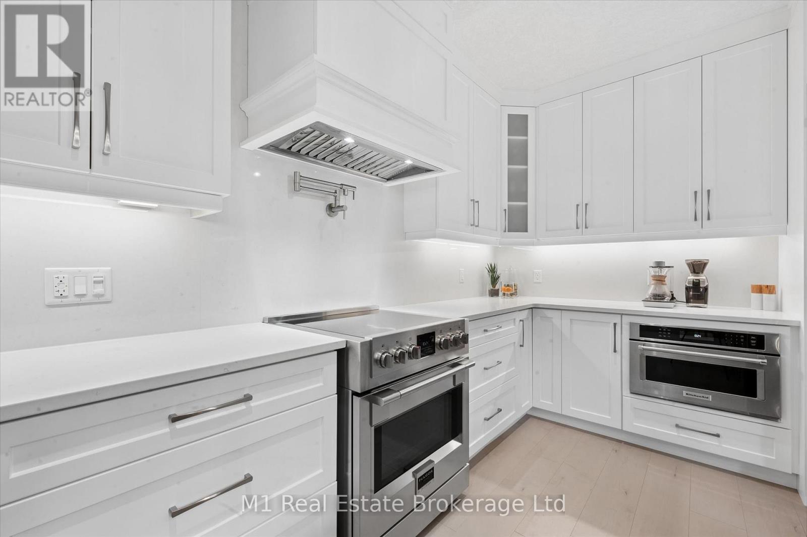 545 Bridgemill Crescent, Kitchener, Ontario  N2A 0K3 - Photo 12 - X14004156