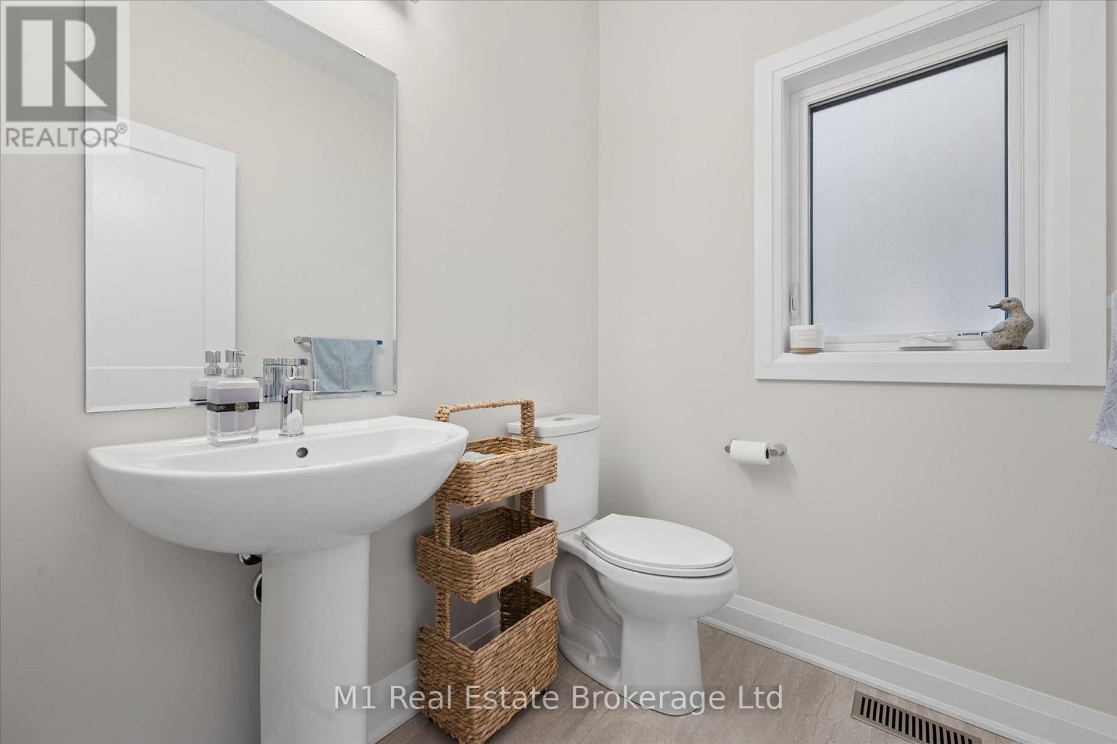 545 Bridgemill Crescent, Kitchener, Ontario  N2A 0K3 - Photo 17 - X14004156