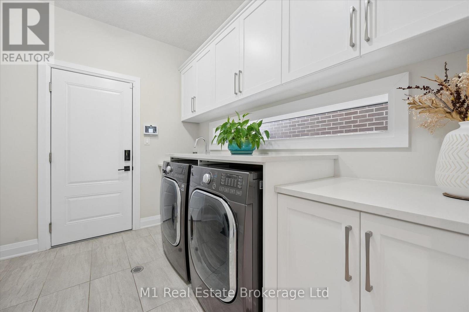 545 Bridgemill Crescent, Kitchener, Ontario  N2A 0K3 - Photo 18 - X14004156