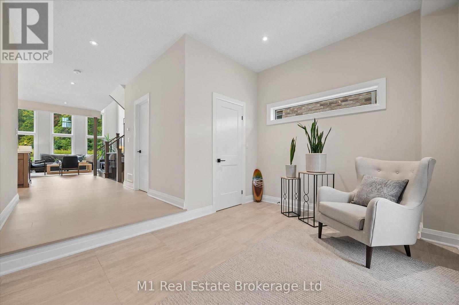 545 Bridgemill Crescent, Kitchener, Ontario  N2A 0K3 - Photo 5 - X14004156