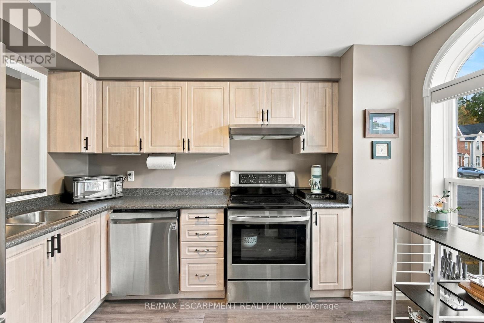 3 - 4200 Kilmer Drive, Burlington, Ontario  L7M 4Y2 - Photo 6 - W14004198