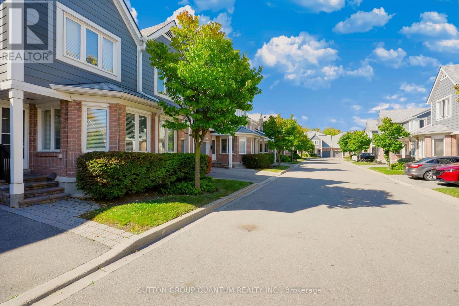 71 - 2205 South Millway, Mississauga, Ontario  L5L 3T2 - Photo 2 - W14004236