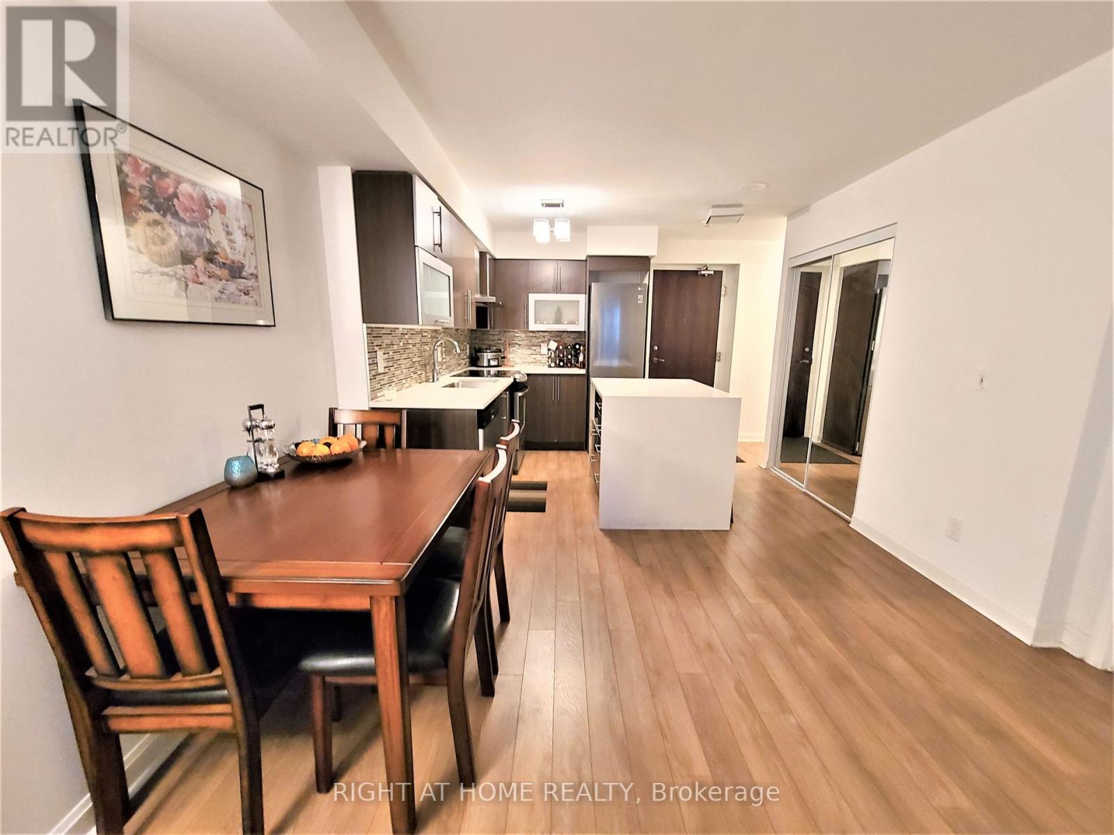 711 - 1 Michael Power Place, Toronto, Ontario  M9A 0A1 - Photo 4 - W14004286