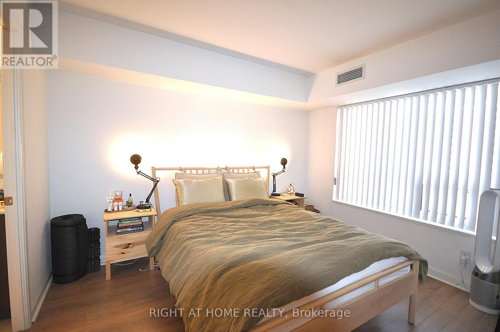 711 - 1 Michael Power Place, Toronto, Ontario  M9A 0A1 - Photo 7 - W14004286