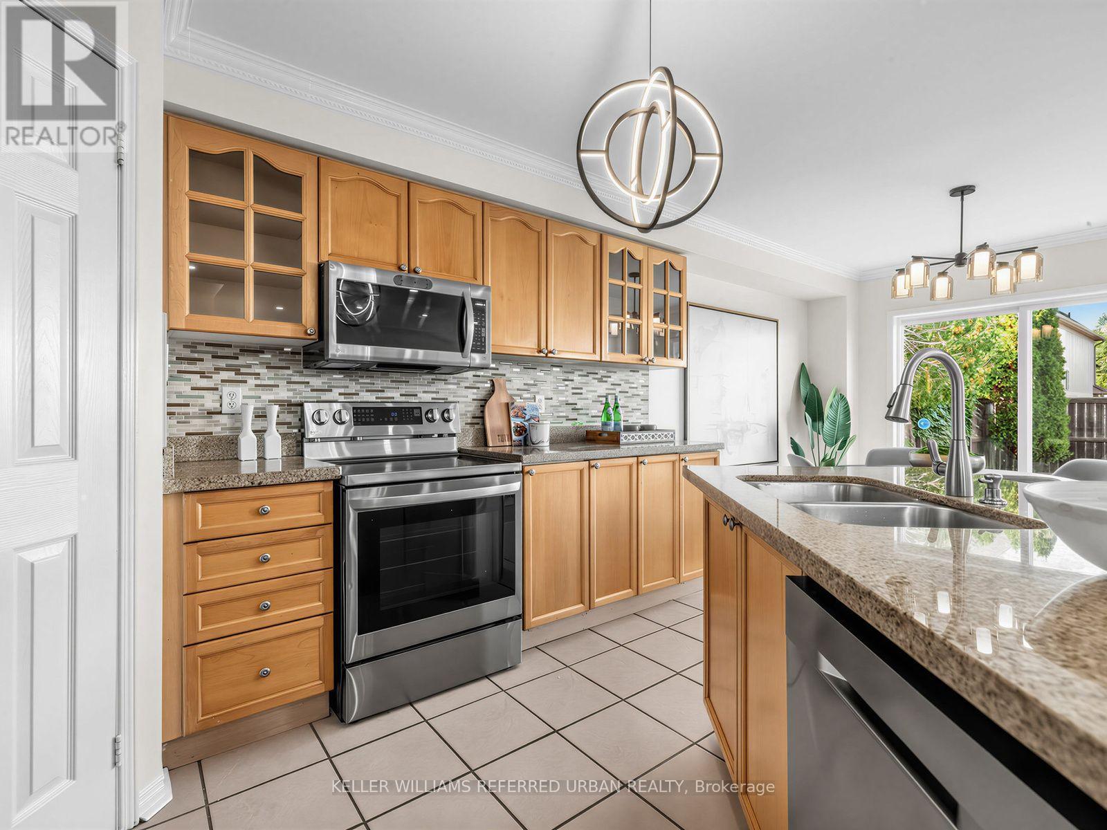 79 Haverhill Crescent, Whitby, Ontario  L1R 3E8 - Photo 22 - E13936132