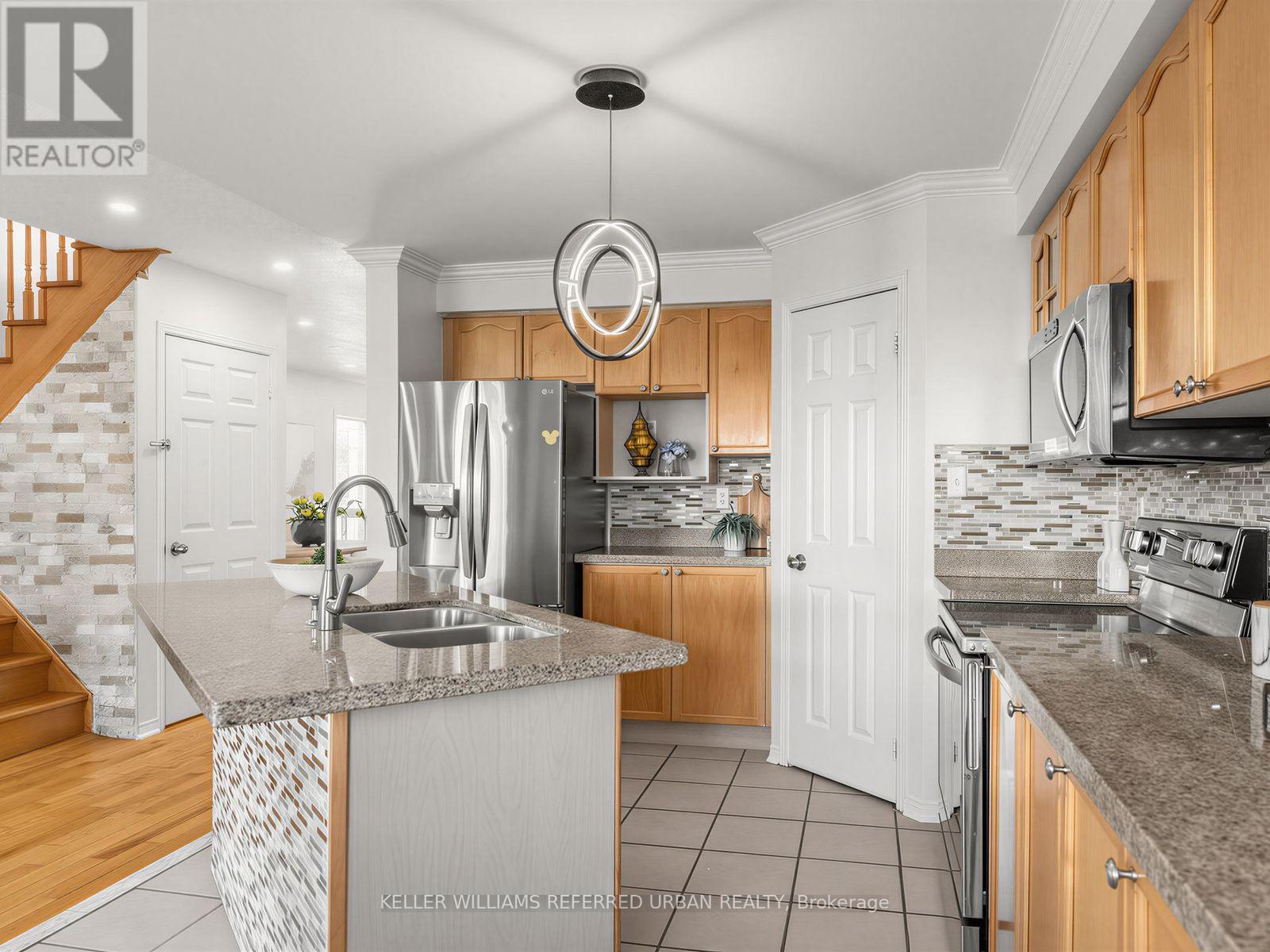 79 Haverhill Crescent, Whitby, Ontario  L1R 3E8 - Photo 23 - E13936132
