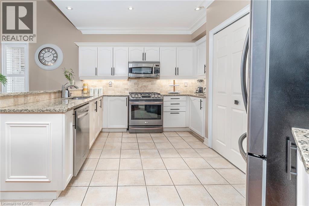 151 Moore Crescent, Hamilton, Ontario  L9G 4Z9 - Photo 7 - 40862220