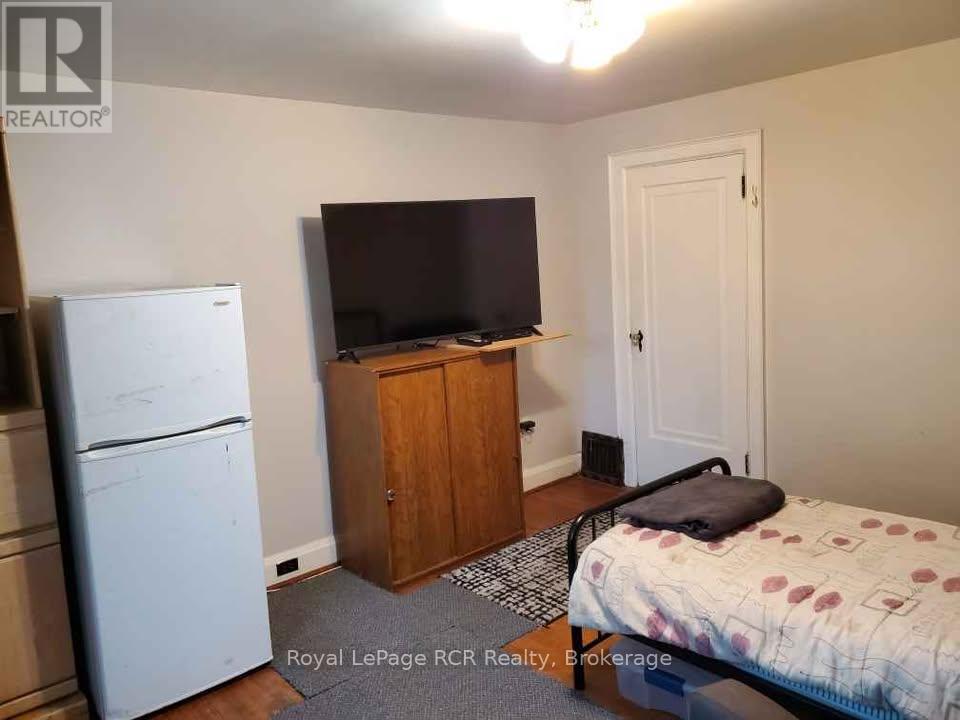 376 George Street E, West Grey, Ontario  N0G 1R0 - Photo 15 - X13719474