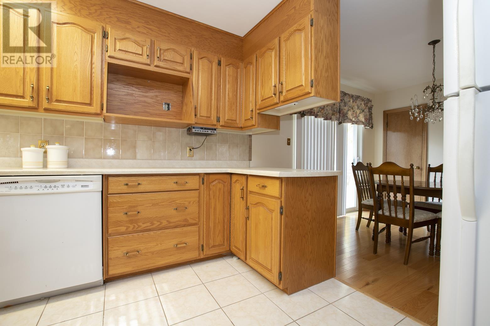 57 Mccrea St, Sault Ste. Marie, Ontario  P6A 4A4 - Photo 14 - SM262844