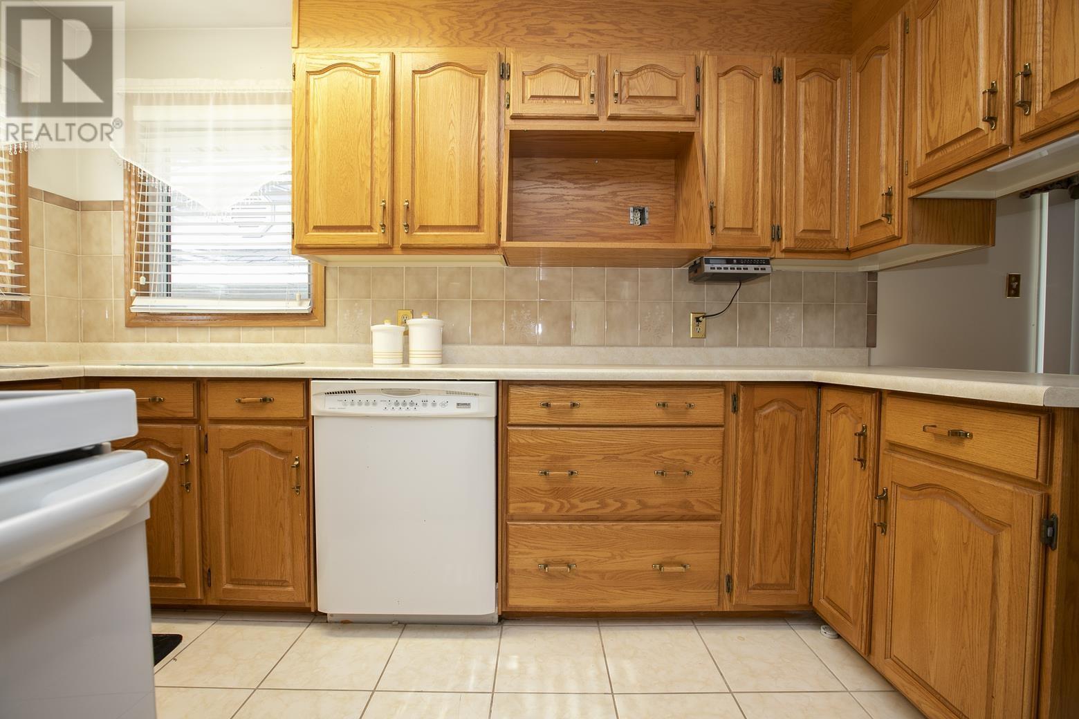 57 Mccrea St, Sault Ste. Marie, Ontario  P6A 4A4 - Photo 15 - SM262844