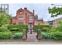 4 - 40 MAPLE AVENUE, Toronto, Ontario
