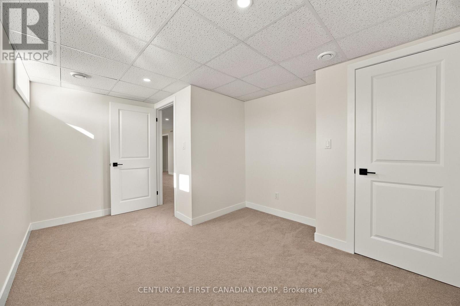 135 Nicoline Avenue, Lucan Biddulph, Ontario  N0M 2J0 - Photo 28 - X14004512
