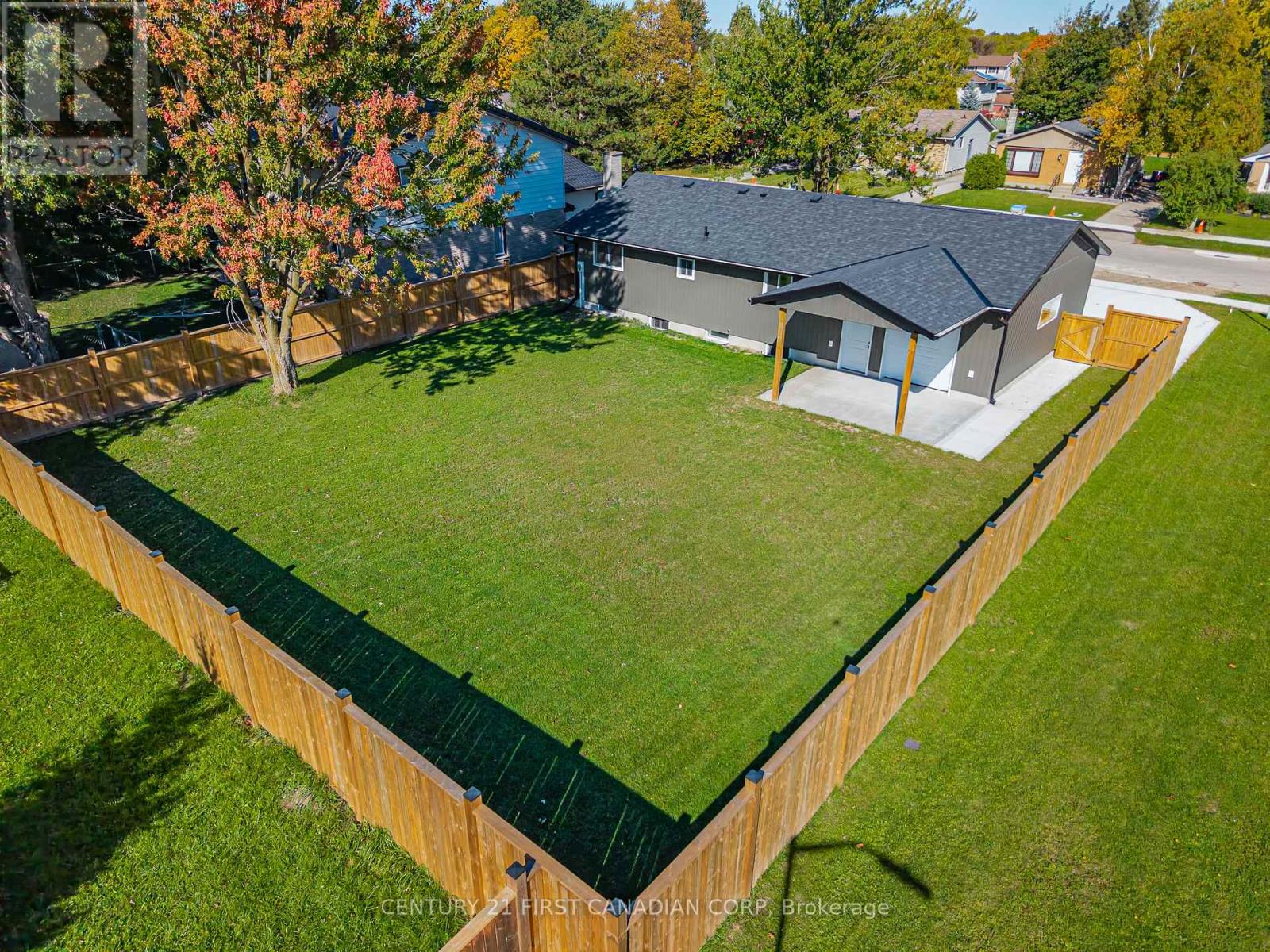 135 Nicoline Avenue, Lucan Biddulph, Ontario  N0M 2J0 - Photo 3 - X14004512