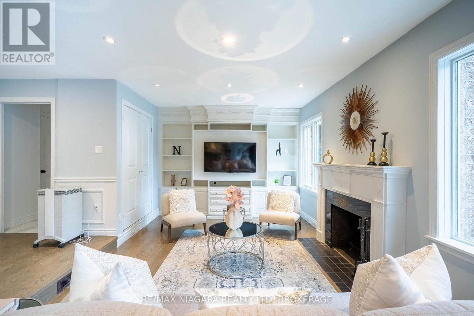 2 Aitken Circle, Markham, Ontario  L3R 7K6 - Photo 18 - N14006344