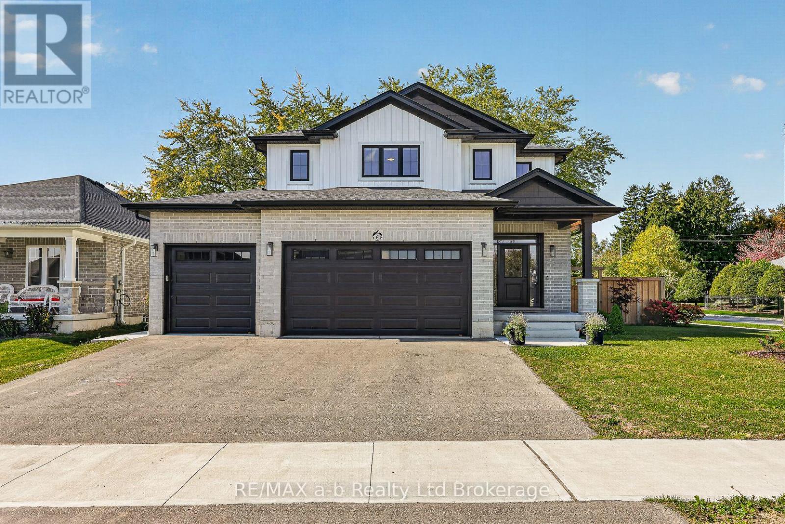6 Diamond Street, East Zorra-Tavistock, Ontario  N0B 2R0 - Photo 2 - X14006662