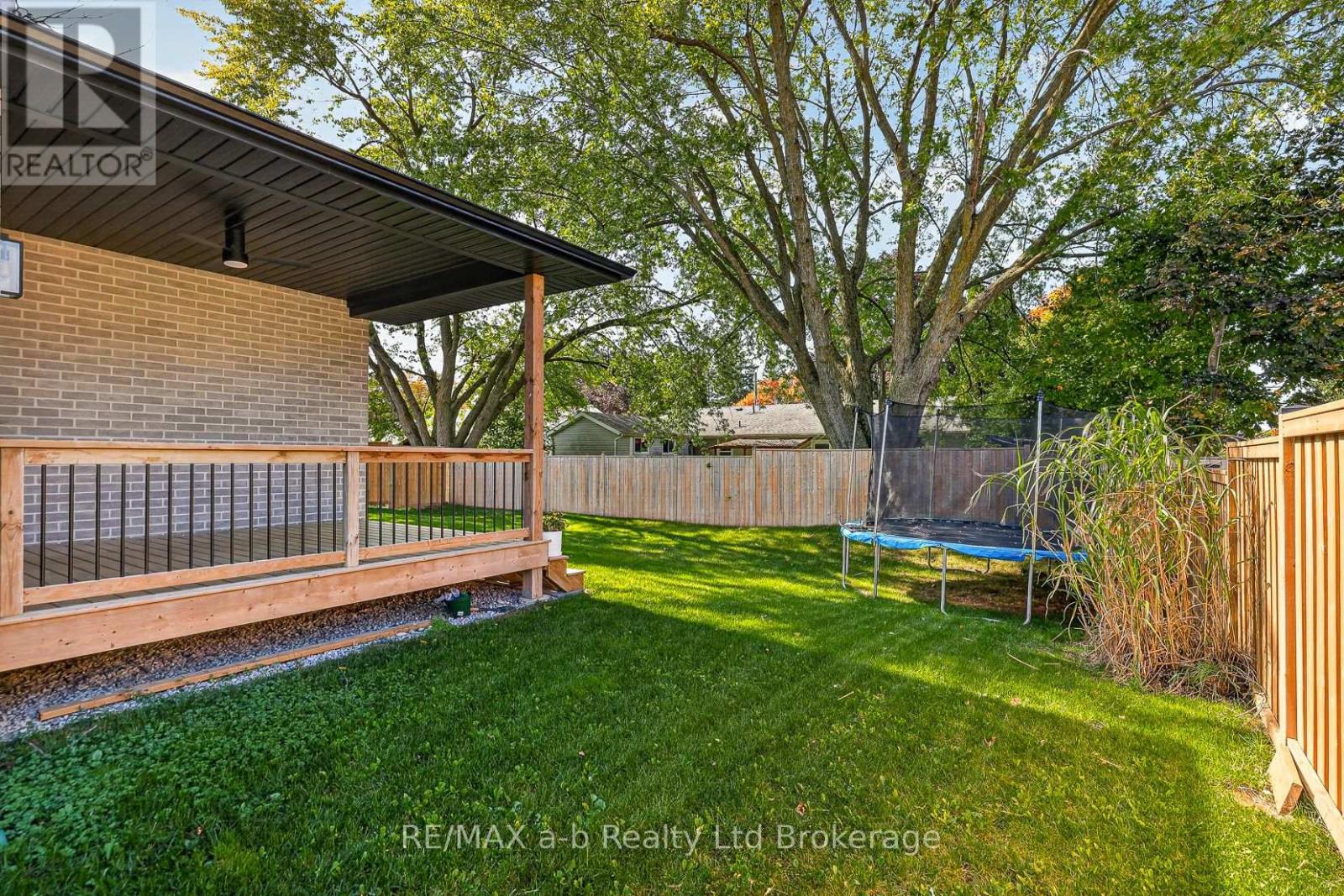 6 Diamond Street, East Zorra-Tavistock, Ontario  N0B 2R0 - Photo 4 - X14006662