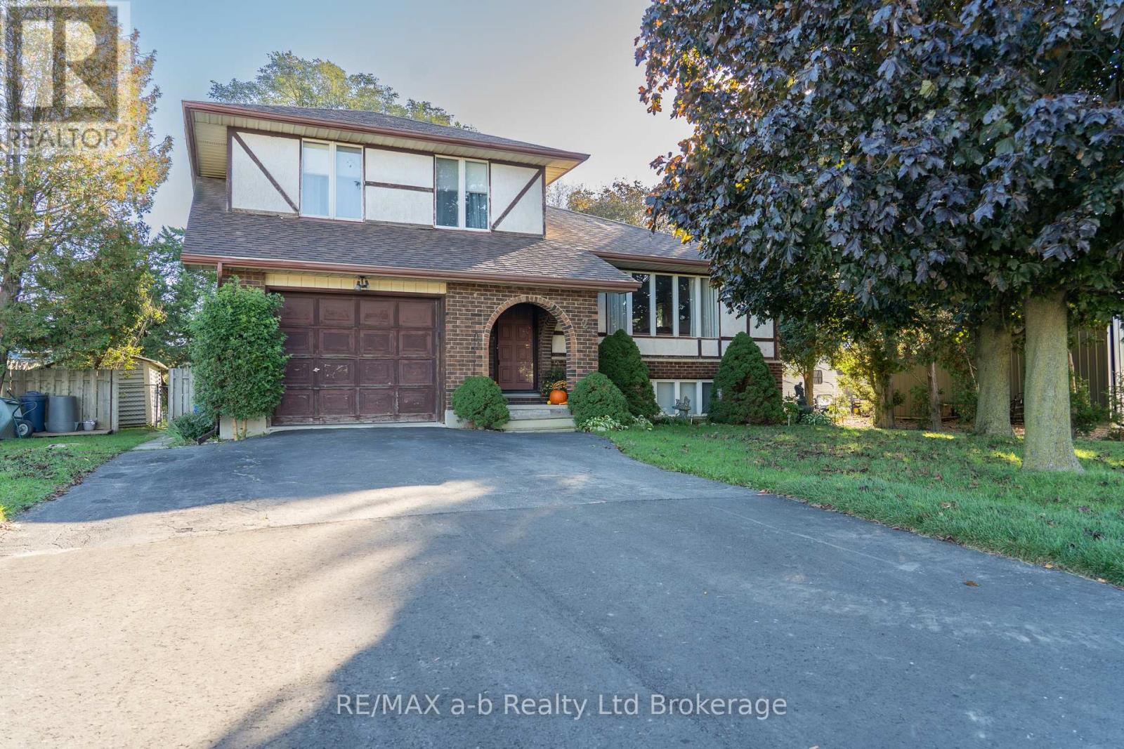 2 CRANBERRY ROAD, Tillsonburg, Ontario