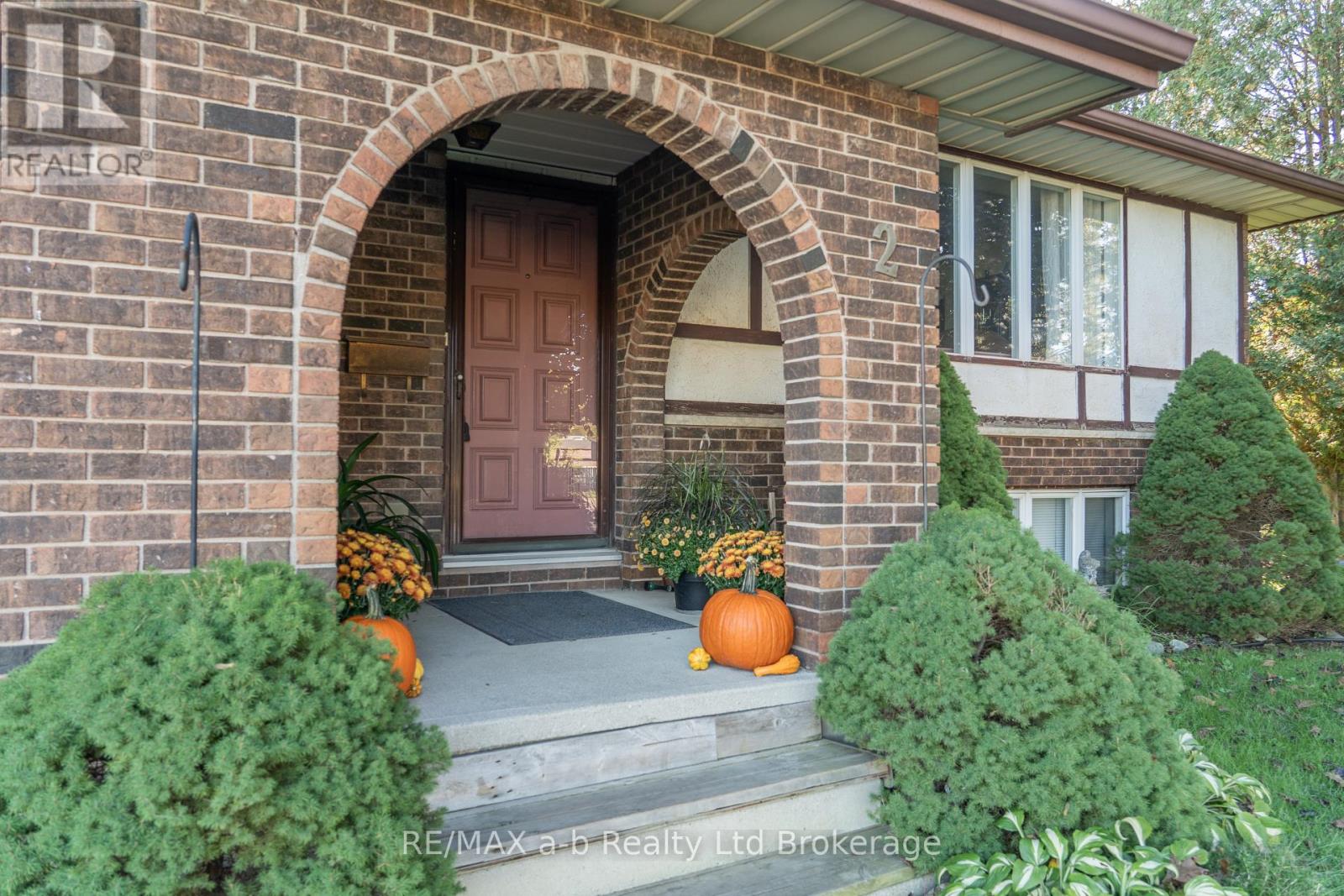 2 Cranberry Road, Tillsonburg, Ontario  N4G 4Y9 - Photo 4 - X14006846