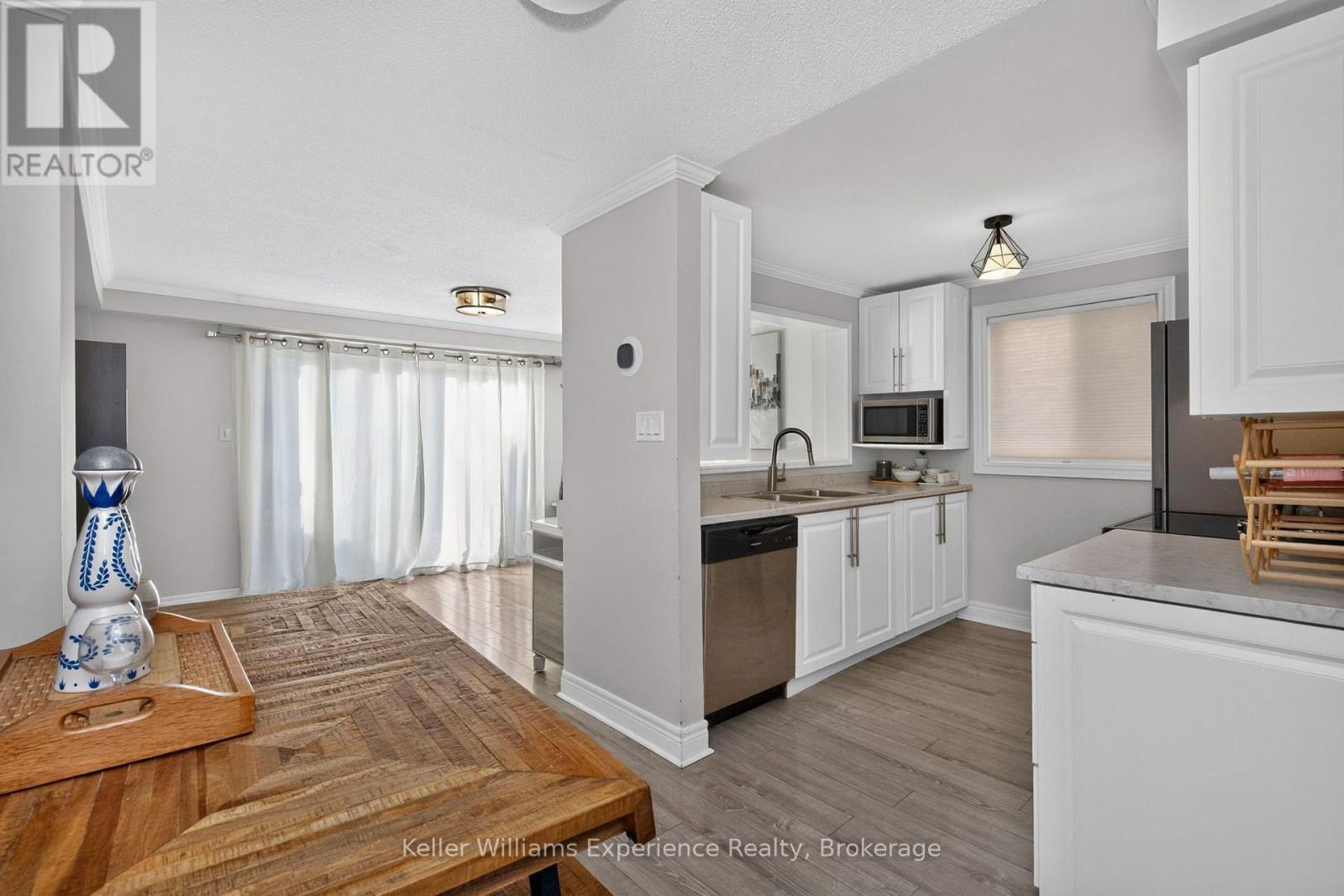54 Quinlan Road, Barrie (Georgian Drive), Ontario  L4M 7B1 - Photo 14 - S14004398