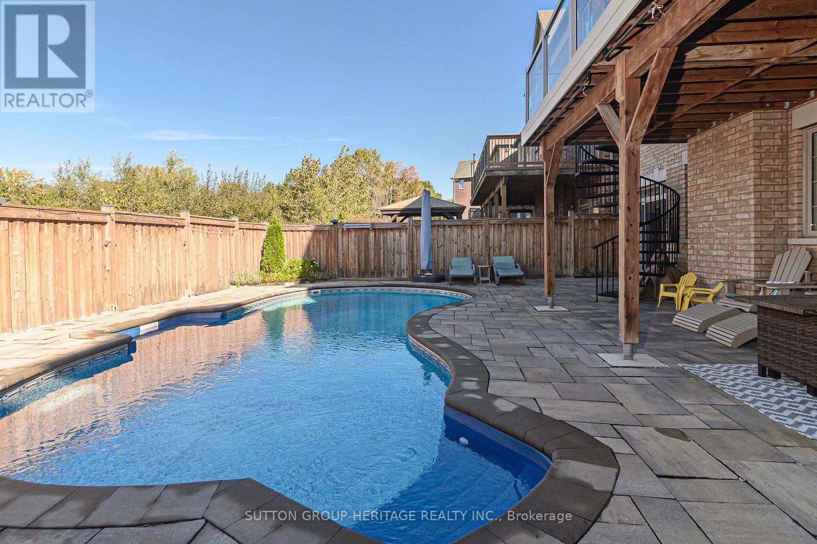 10 Beaverdams Drive, Whitby, Ontario  L1P 0C3 - Photo 45 - E14004352