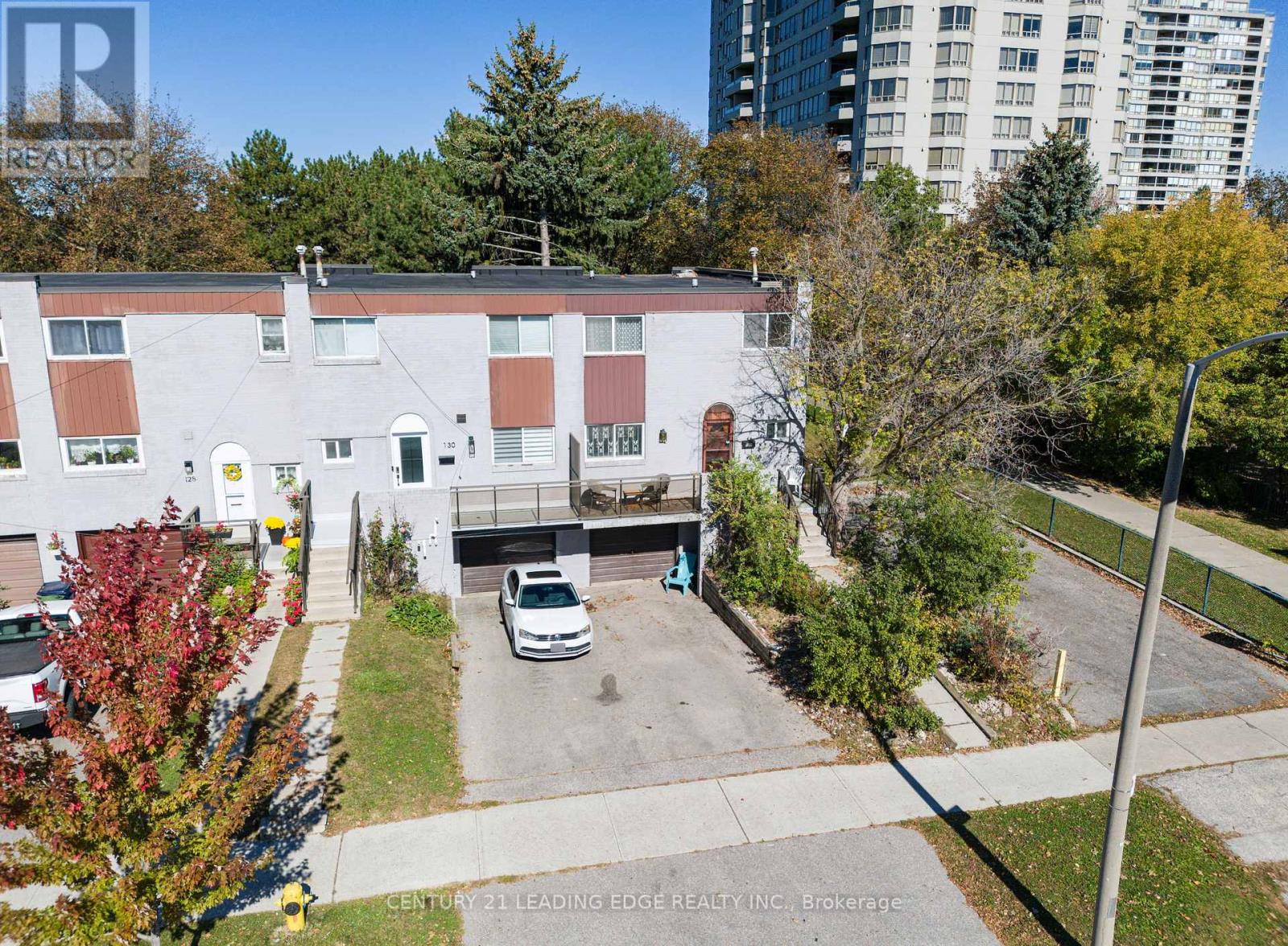 132 BONIS AVENUE, Toronto, Ontario