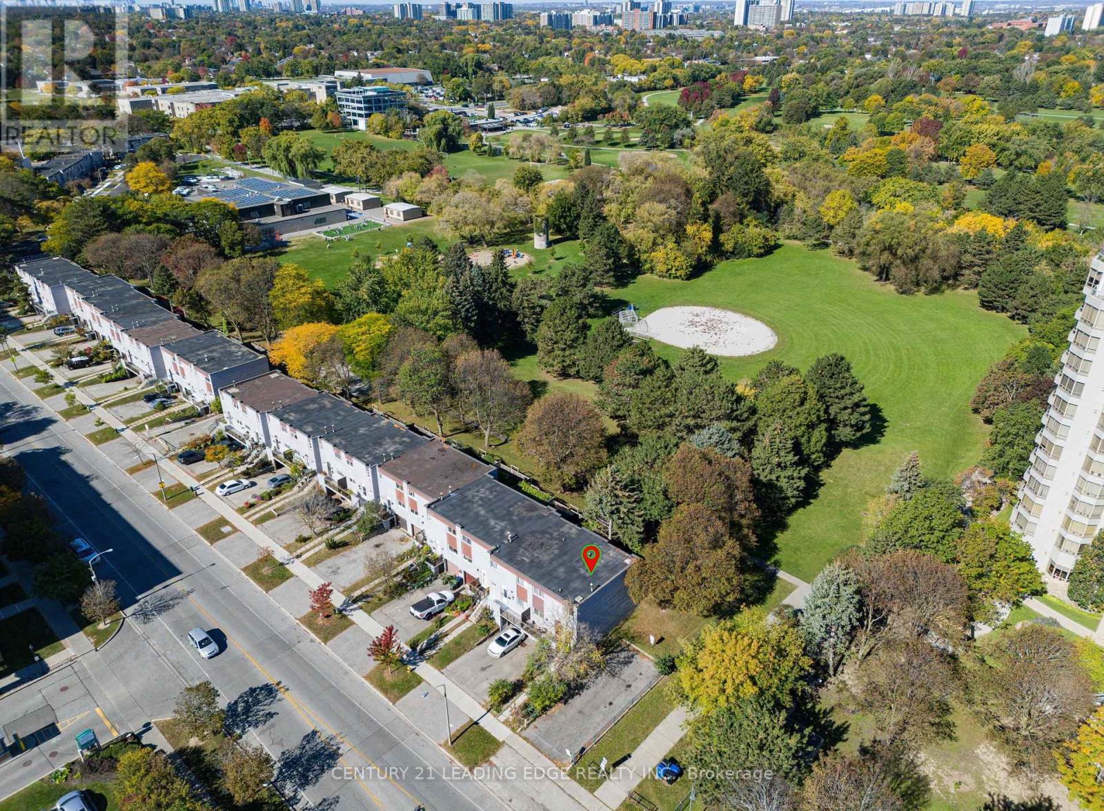 132 Bonis Avenue, Toronto, Ontario  M1T 2V2 - Photo 9 - E14004968
