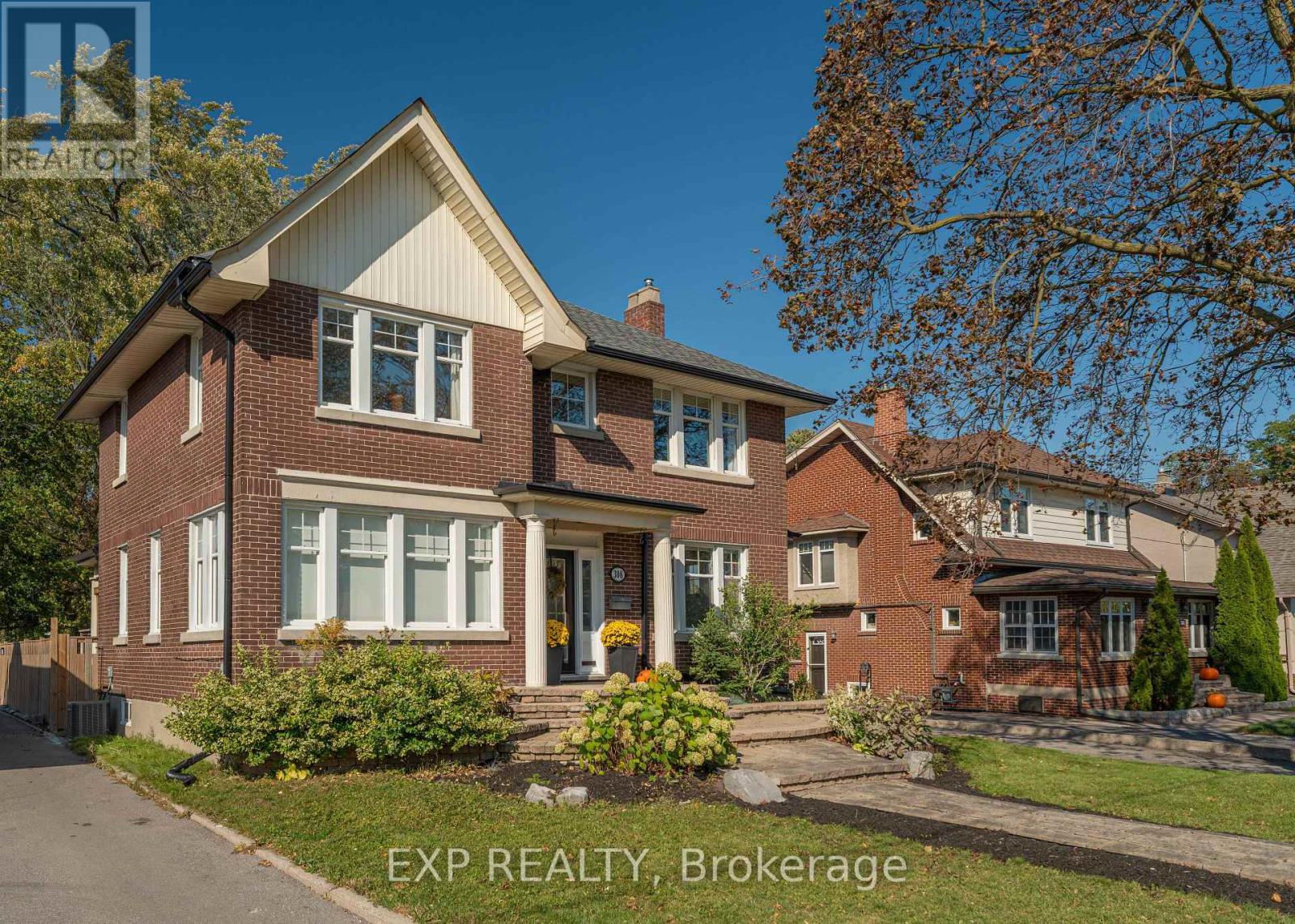308 KING STREET E, oshawa (o'neill), Ontario