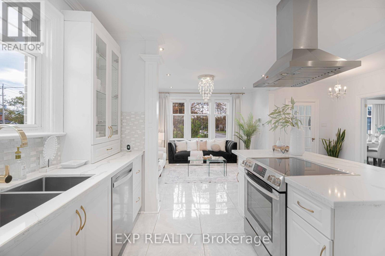 308 King Street E, Oshawa (O'neill), Ontario  L1H 1C8 - Photo 11 - E14005848