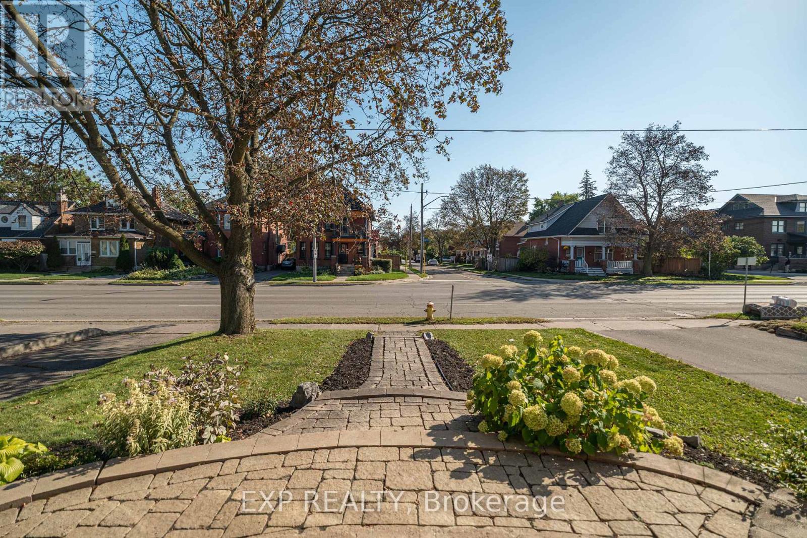 308 King Street E, Oshawa (O'neill), Ontario  L1H 1C8 - Photo 3 - E14005848