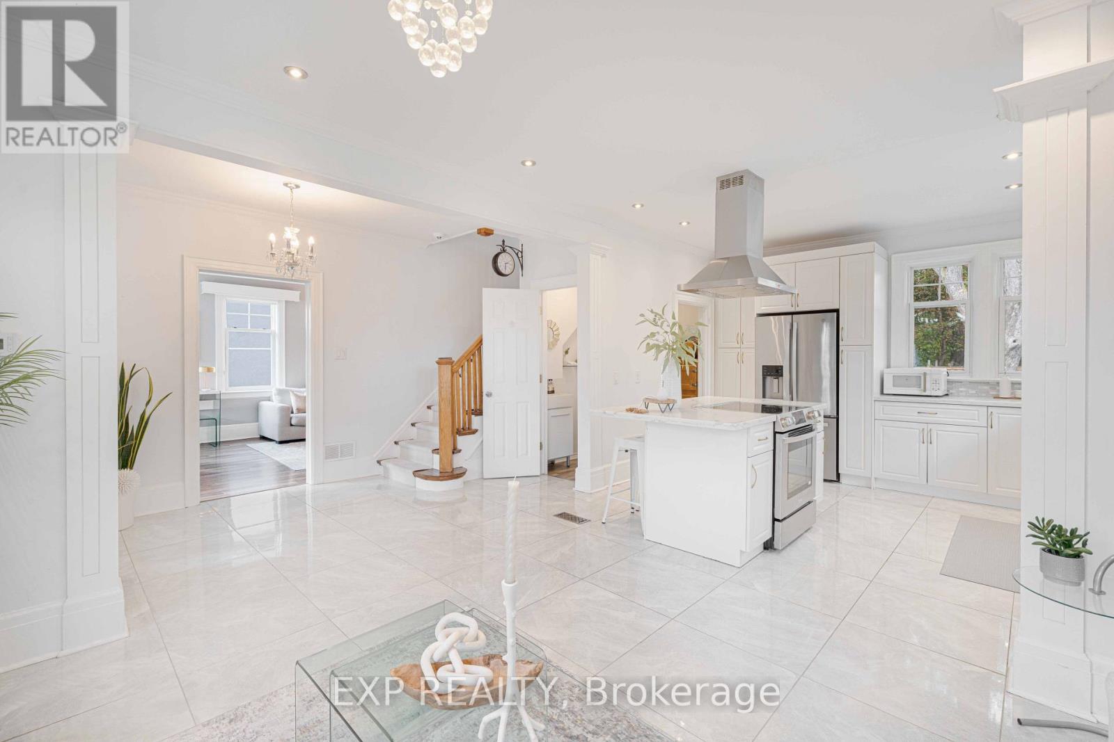 308 King Street E, Oshawa (O'neill), Ontario  L1H 1C8 - Photo 9 - E14005848