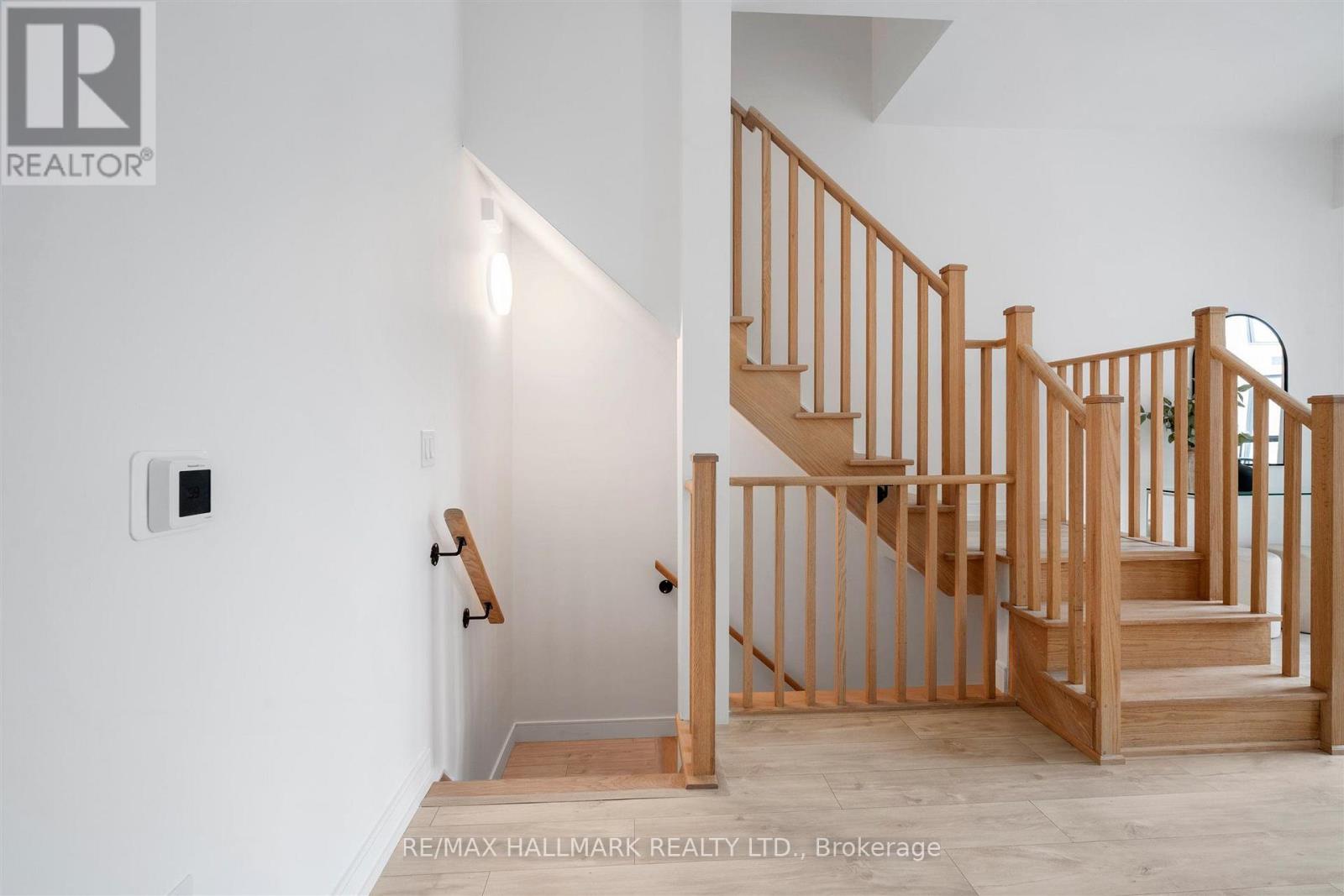 3 - 170 Clonmore Avenue, Toronto, Ontario  M1N 0B9 - Photo 6 - E13865878