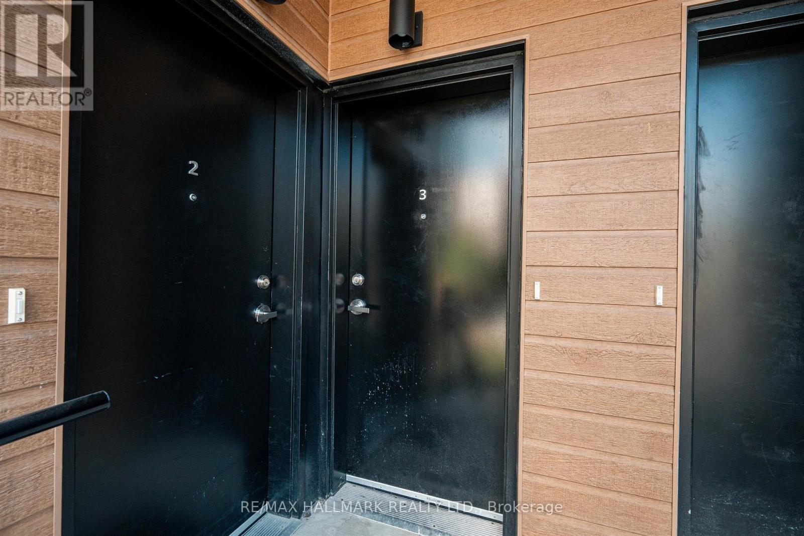 3 - 170 Clonmore Avenue, Toronto, Ontario  M1N 0B9 - Photo 5 - E13865878