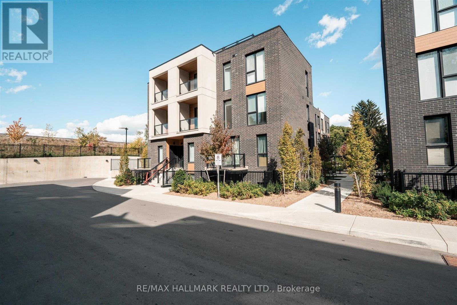 14 - 176 Clonmore Avenue, Toronto, Ontario  M1N 1Y1 - Photo 2 - E13865960