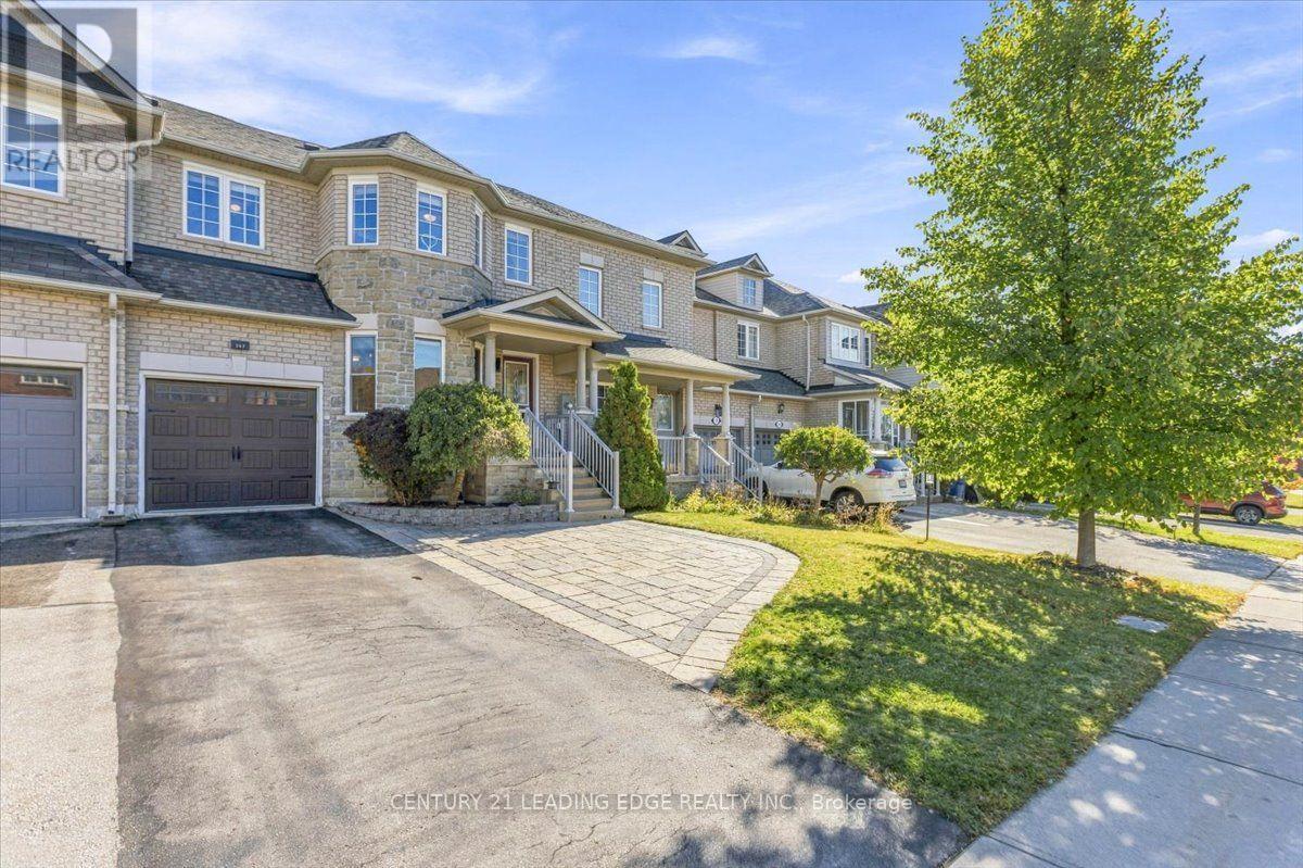 347 Woodfern Way, Newmarket, Ontario  L3X 2X1 - Photo 2 - N14004220