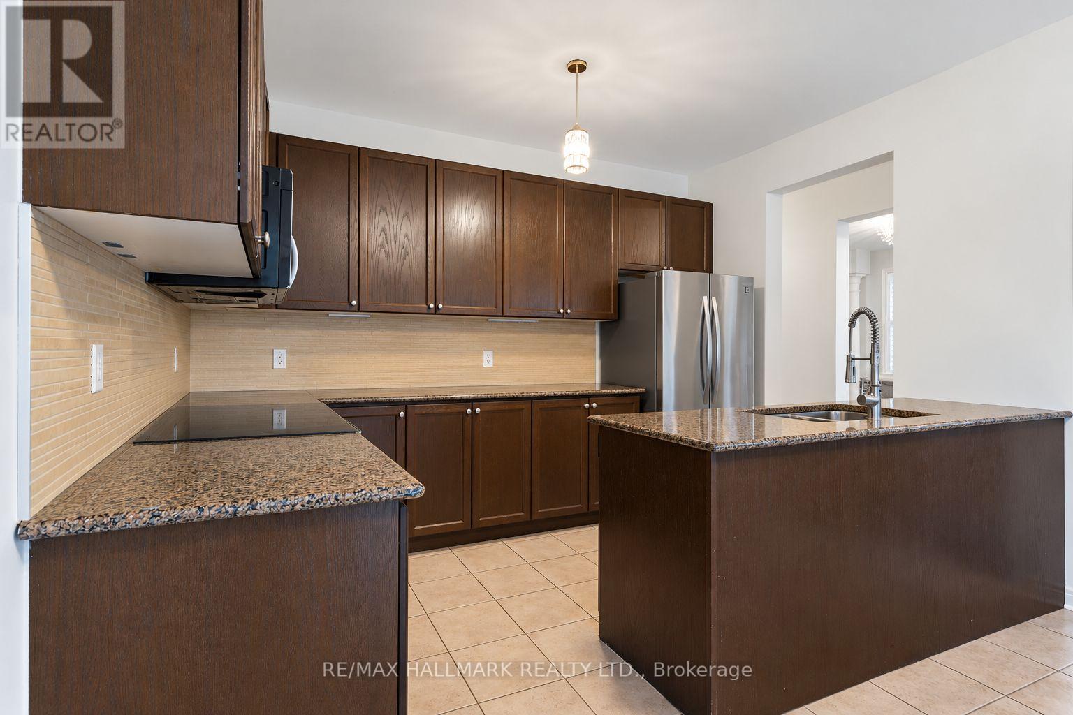 4 Rothbury Road, Richmond Hill, Ontario  L4S 0A9 - Photo 13 - N14004366
