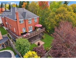62 BRIARDALE PLACE, Aurora, Ontario
