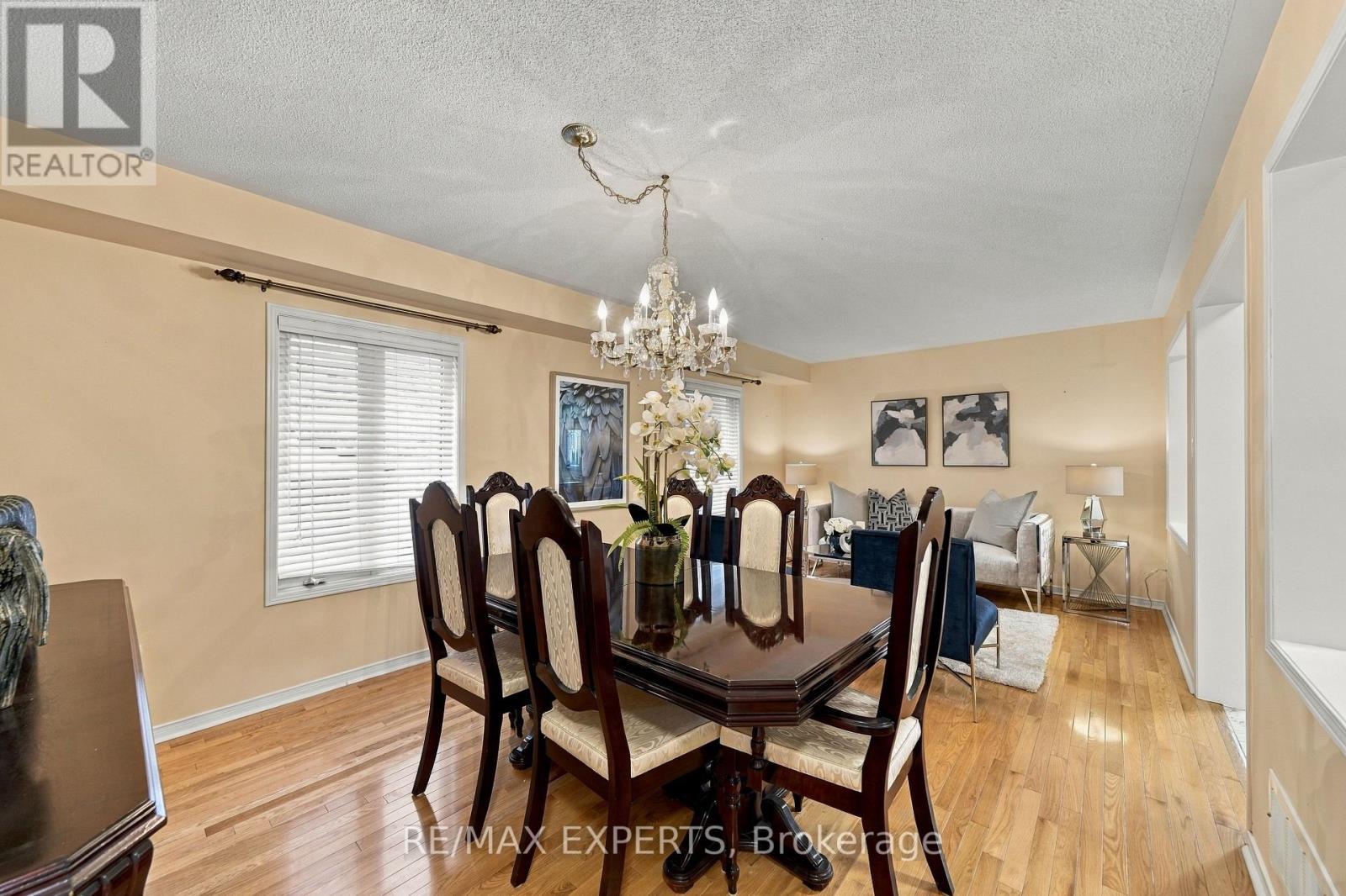 27 Mallard Marsh Crescent, Richmond Hill, Ontario  L4E 4M2 - Photo 9 - N14005918
