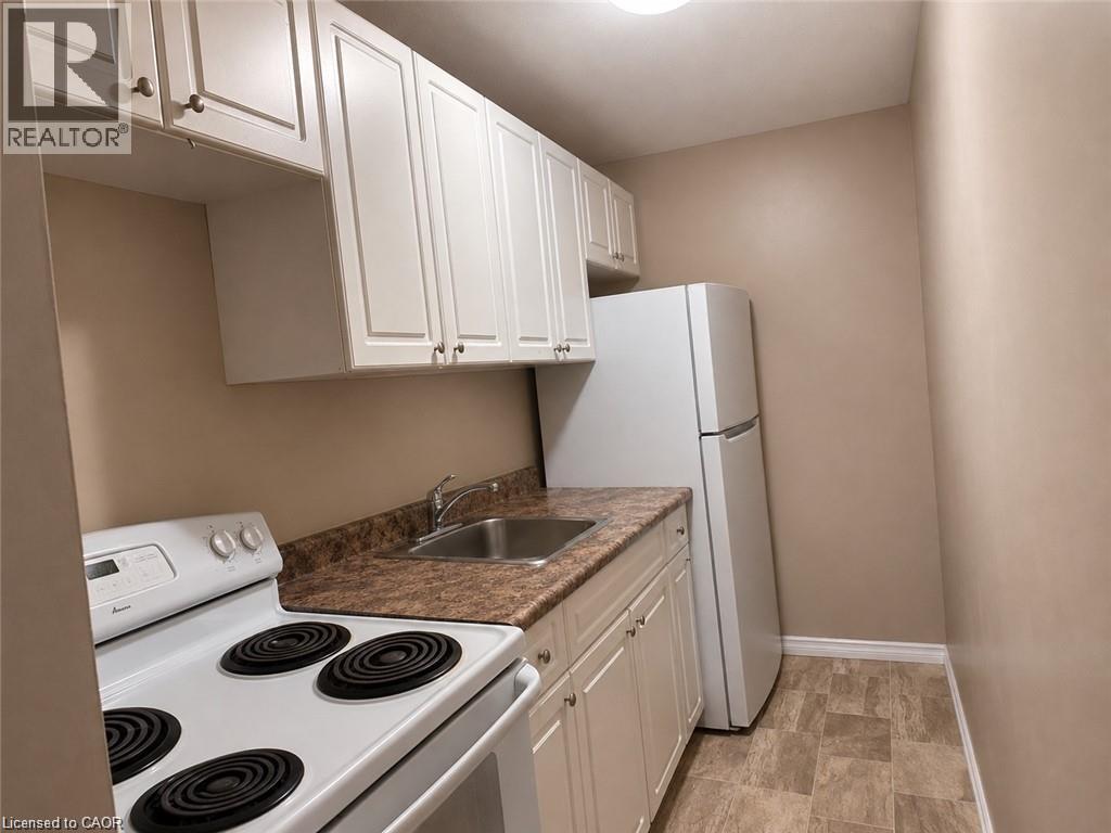 633 Barber Avenue N Unit# 7, Listowel, Ontario  N4W 1S4 - Photo 5 - 40870215