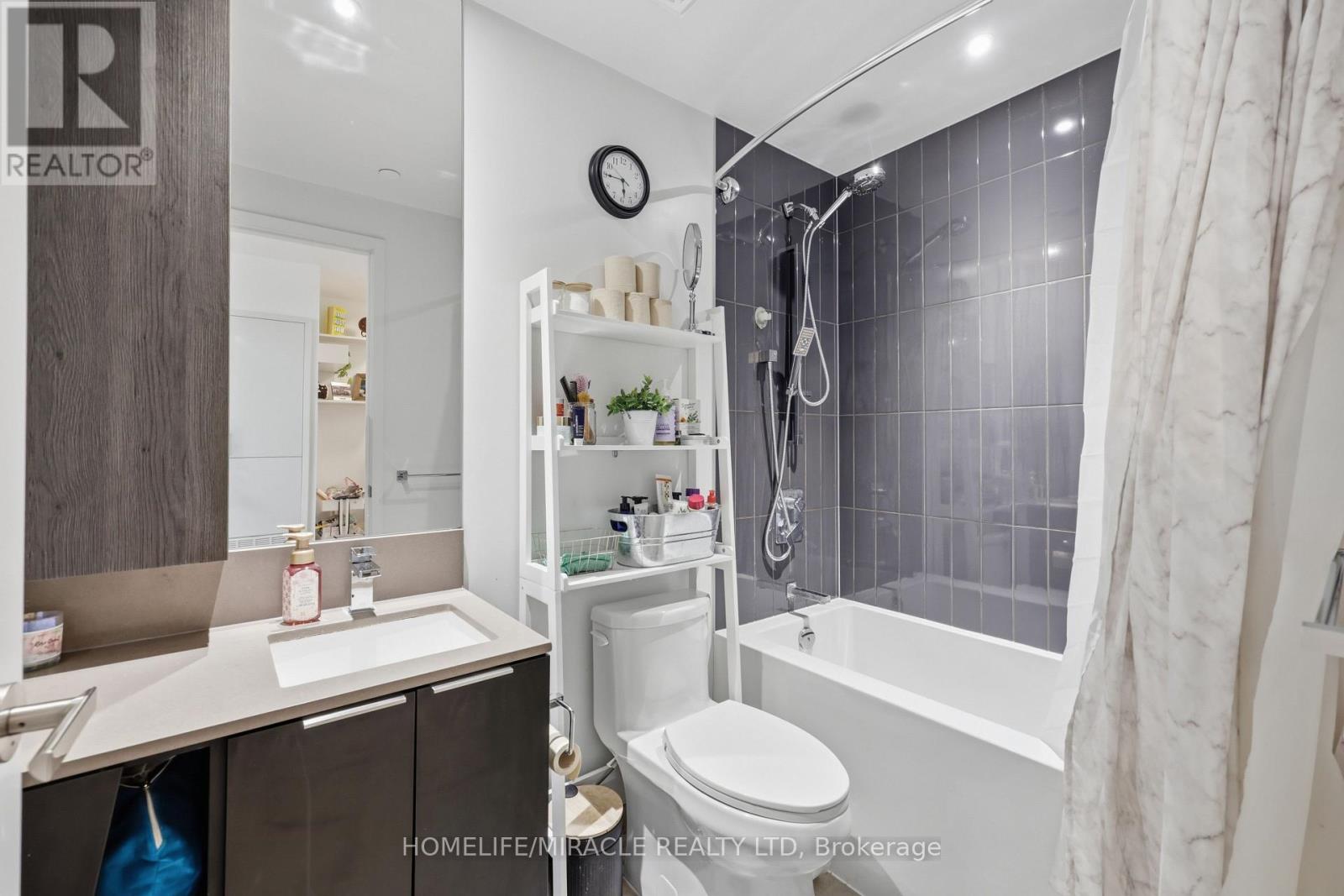 3709 - 3900 Confederation Parkway, Mississauga, Ontario  L5B 0M3 - Photo 15 - W14004316