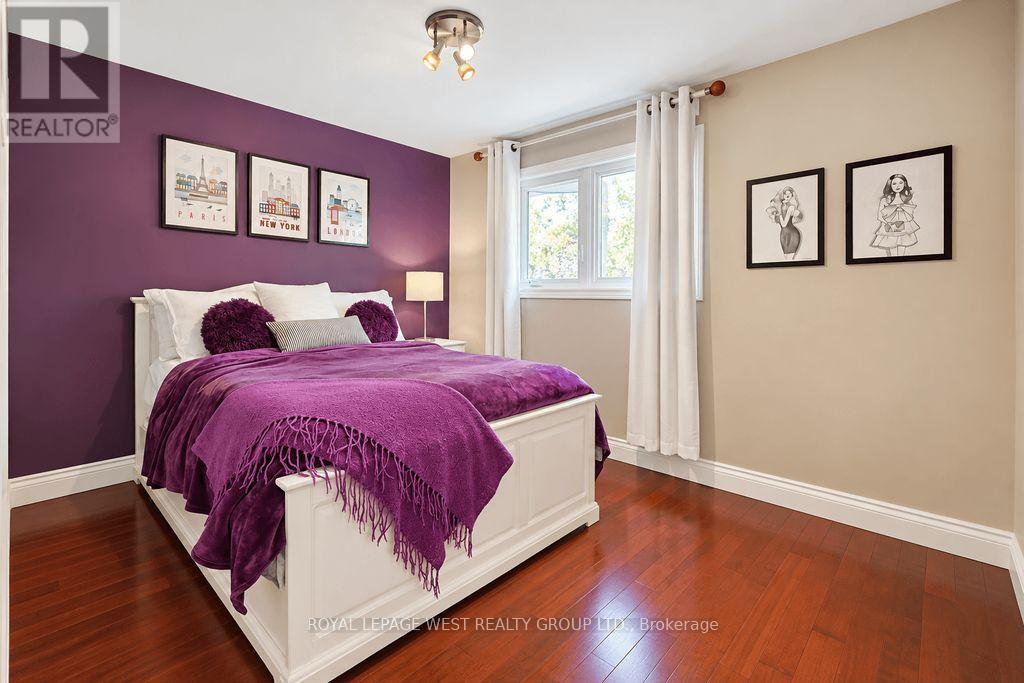 292 La Rose Avenue, Toronto, Ontario  M9P 1B9 - Photo 25 - W14004390
