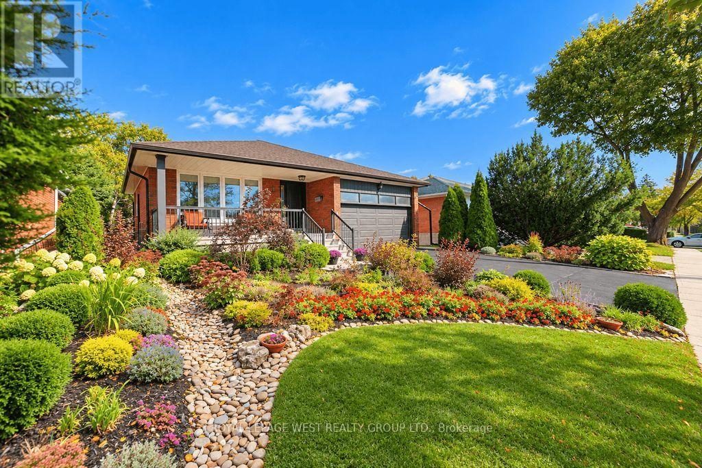292 La Rose Avenue, Toronto, Ontario  M9P 1B9 - Photo 41 - W14004390